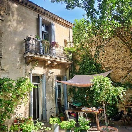 En Ville Et Sous Les Arbres Montpellier Exteriör bild